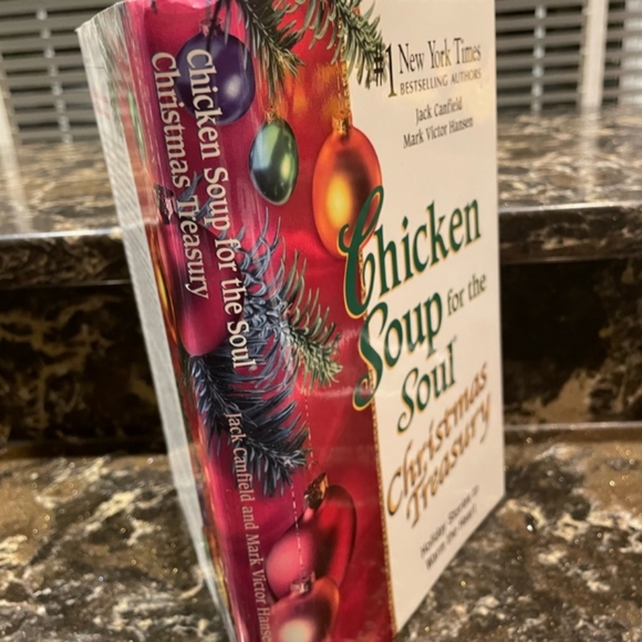 Chicken Soup For The Soul - Christmas Treasury - Picture 3 of 5